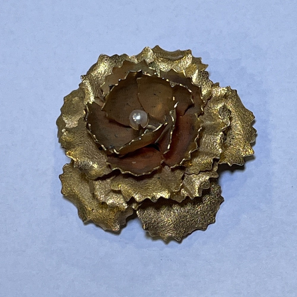 Vintage 50s Signed SANDOR Goldtone Polished Faux Pearl FLOWER Shape Pin Brooch